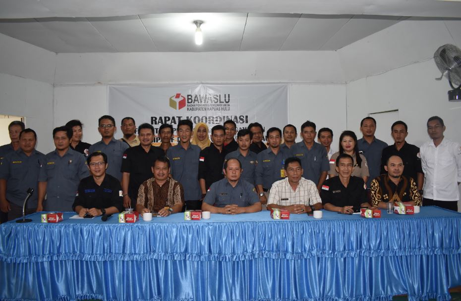 BAWASLU KAPUAS HULU AJAK WNI USIA 17 TAHUN KEATAS UNTUK BERANI LAPORKAN POLITIK UANG