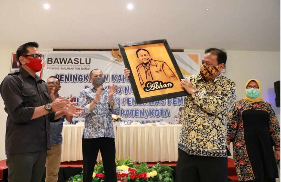 FGD (Focus Grup Discussion) Jelang Pilkada Tahun 2020 “Mewujudkan Pilkada Damai Yang Berkualitas dan Bermartabat  Tahun 2020 di Era Adaptasi Kebiasaan Baru”