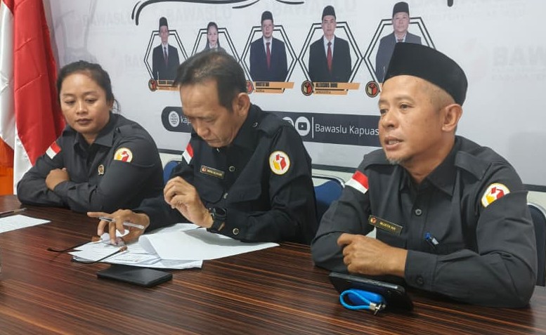 rapat internal sekretariat