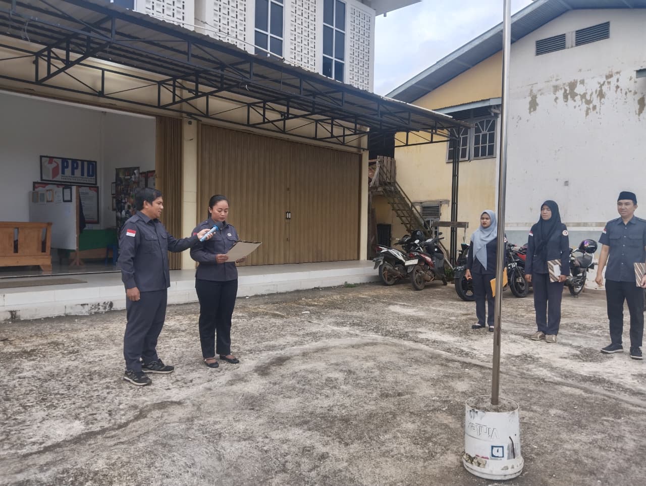 apel rutin senin pagi