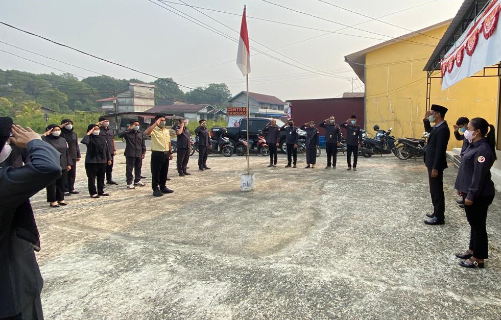 apel rutin senin pagi