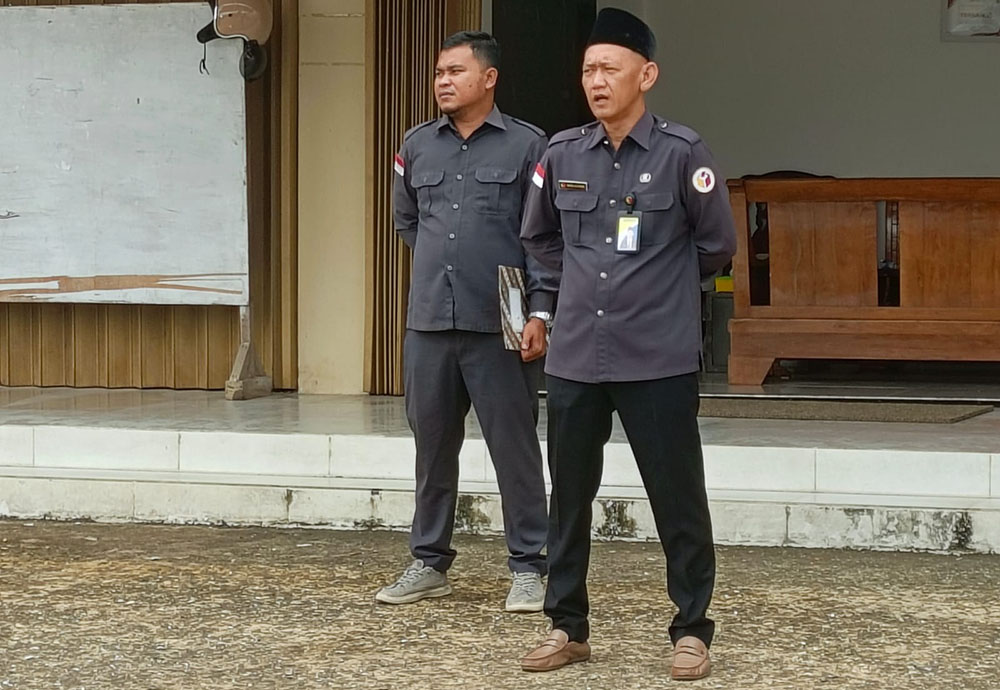 apel rutin senin pagi