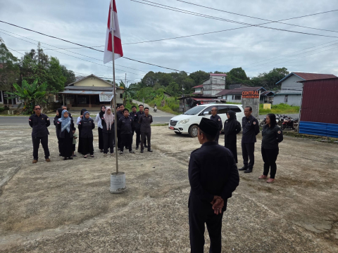 Suasan apel pagi Bawaslu Kabupaten Kapuas Hulu