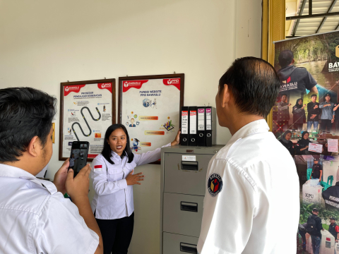 Penjelasan terkait sarpras PPID Bawaslu Kapuas Hulu