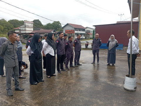 Apel rutin senin pagi