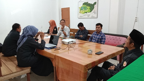 Rapat internal Bawaslu Kapuas Hulu