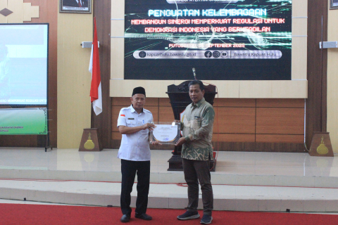 kegiatan penguatan kelembagaan bawaslu kapuas hulu