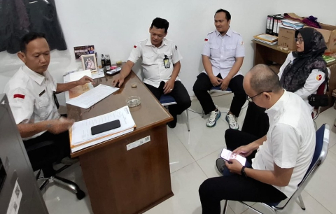 Rapat internal kesekratriatan Bawaslu Kapuas Hulu