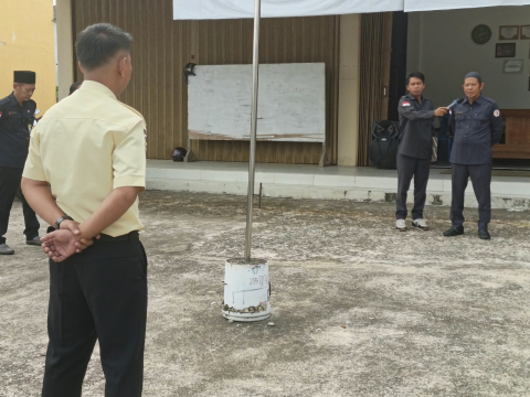 apel rutin senin pagi