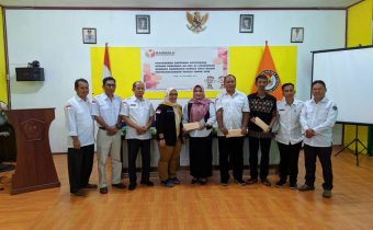 Sempat Harus Dioperasi Saat Bertugas, Panwascam Kabupaten Kapuas Hulu Terima Santunan dari Bawaslu