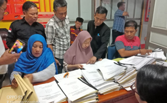 Bawaslu Kapuas Hulu Awasi Penyerahan Syarat Dukungan Paslon Jalur Perseorangan, berikut syarat yang harus dilengkapi