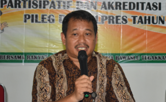 Jelang Pasca Pungut Hitung dan Rekapitulasi Surat Suara, Bawaslu Kabupaten Kapuas Hulu Tugaskan Panwascam lakukan Pengecekan Kesehatan Pengawas