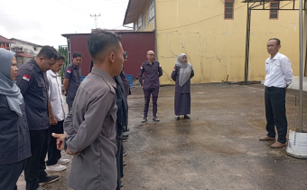 Apel rutin senin pagi