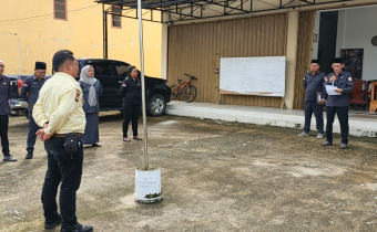 apel rutin senin pagi