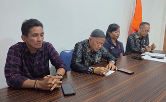 Rapat internal Bawaslu Kapuas Hulu